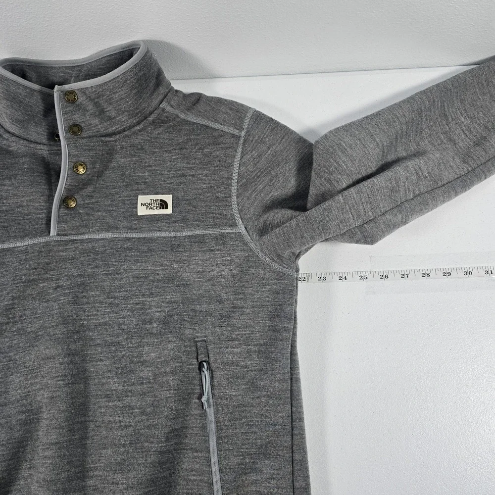 The North Face Mens Gordon Lyons Quarter Snap‎ Sherpa Fleece Pullover Grey M
